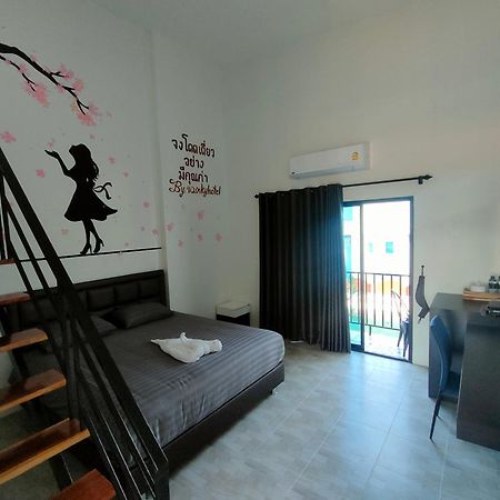Wixky Hotel Nong Khai Room photo