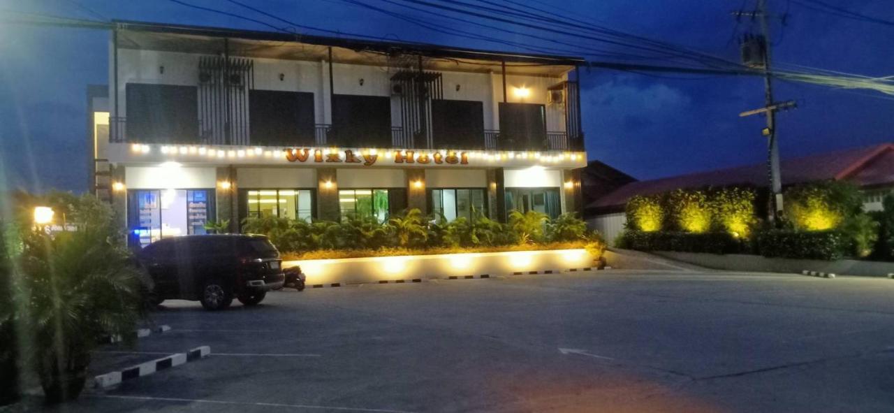 Wixky Hotel Nong Khai Exterior photo