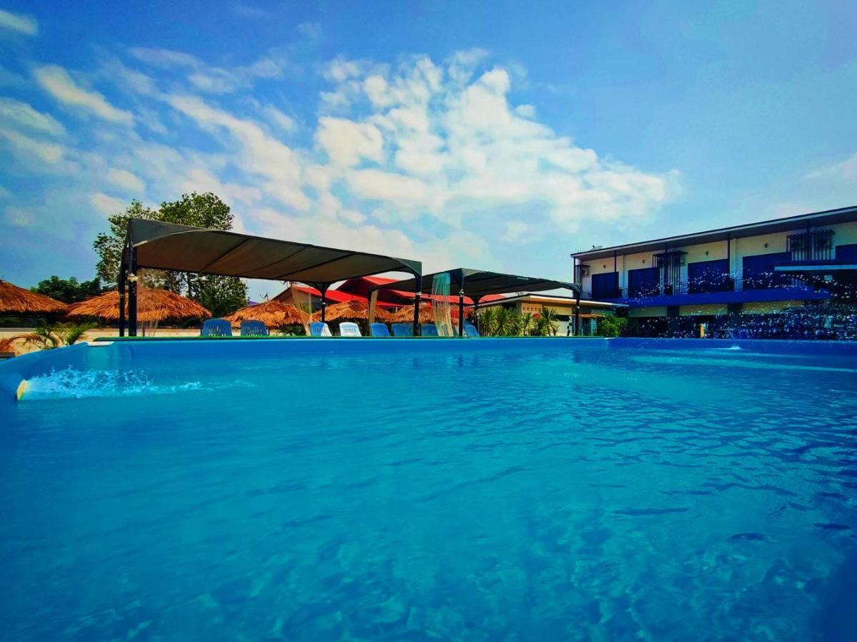 Wixky Hotel Nong Khai Exterior photo
